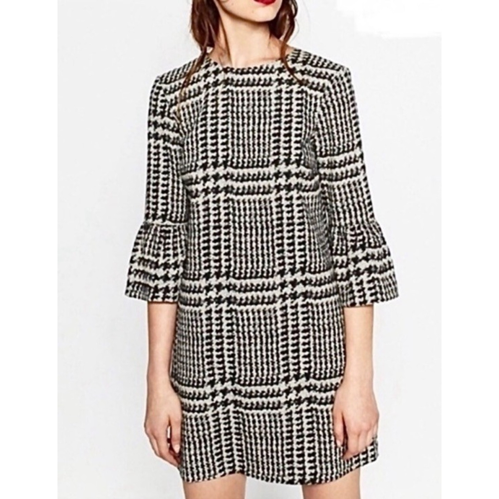 ZARA Houndstooth Ruffle Bell Sleeve Black White Shift Dress, Size Medium